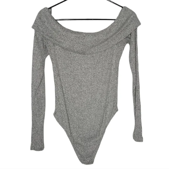 Out From Under Gray Ribbed Knit Long Sleeve Off the Shoulder Bodysuit - Picture 3 of 7
